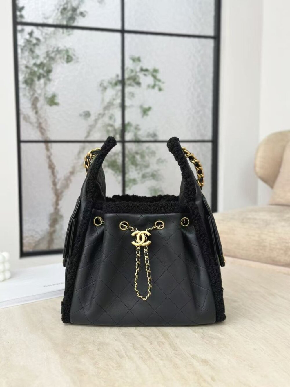 Classic CHANEL Bag: A Stylish and Versatile Choice for Elegance